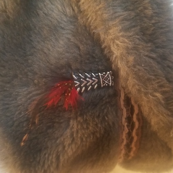 10/$10  Vintage Men's Winter Faux Fur Russian Style Hat w Feather - Picture 2 of 6